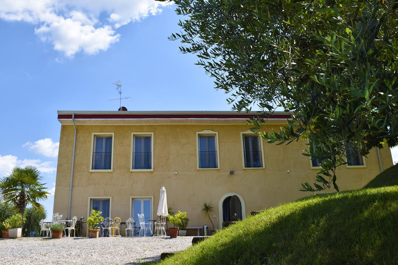 فيلا كاستلْنْيوفو ديل غاردفي Agriturismo Panorama المظهر الخارجي الصورة